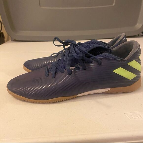 adidas Unisex-Child Nemeziz Messi Soccer Shoe size 5.5 - Picture 1 of 16